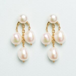 Wouters&Hendrix – oorbellen met hangende parels