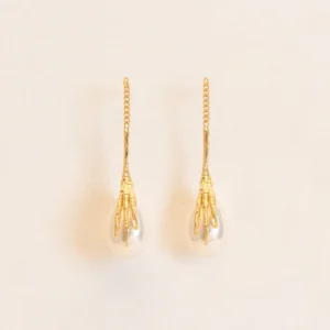 Wouters&Hendrix – 18K gouden lange kraaienpoten met zoetwaterparels