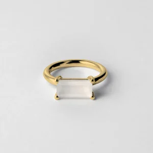 Lore Van Keer - credo ring met witte maansteen zilver verguld