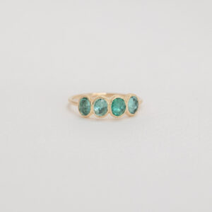 Céline D'aouts - 14K gouden ring met smaragdjes