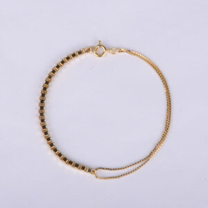 CW - armband square cubes