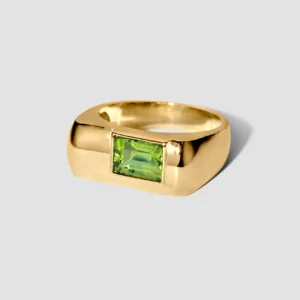 Lore Van Keer - verto sculpturale ring met peridootsteen zilver verguld